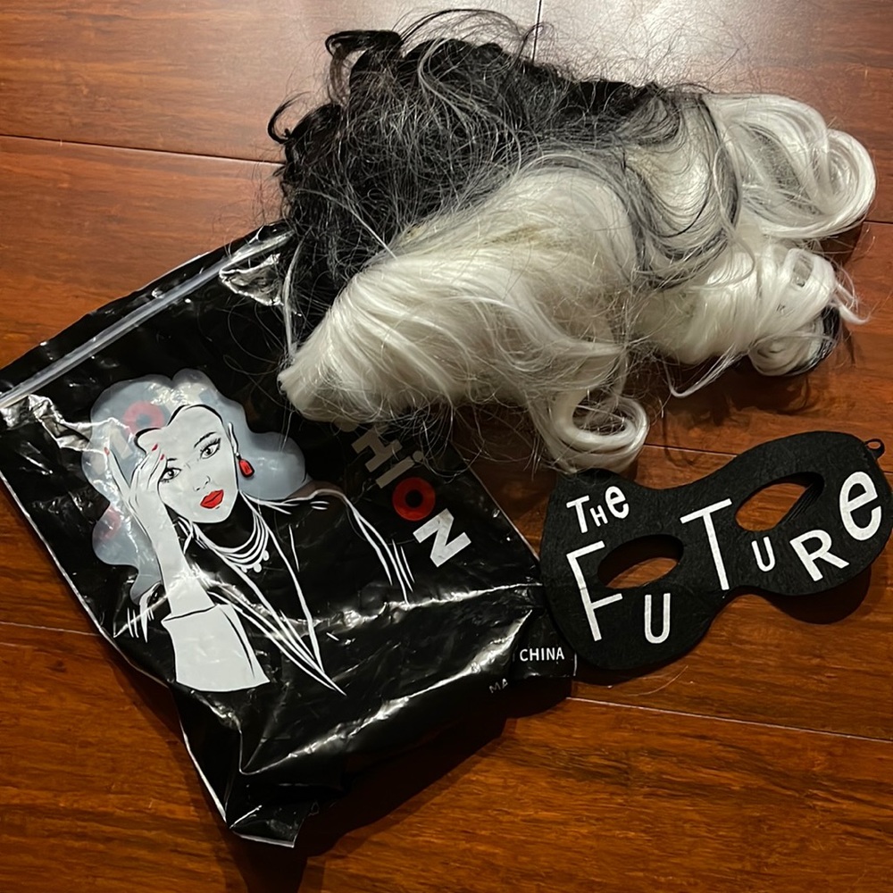 Cruella Wig & Mask